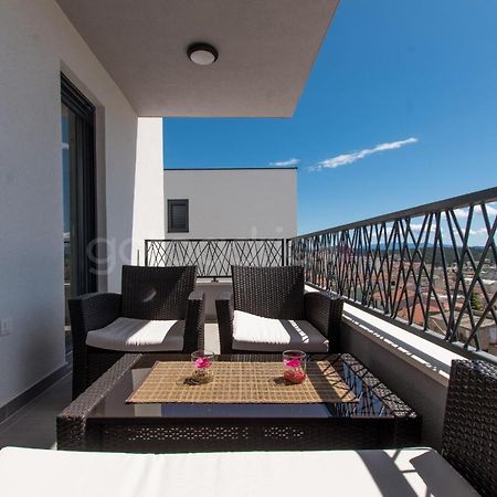 Sea View Apartment Leana Makarska Esterno foto