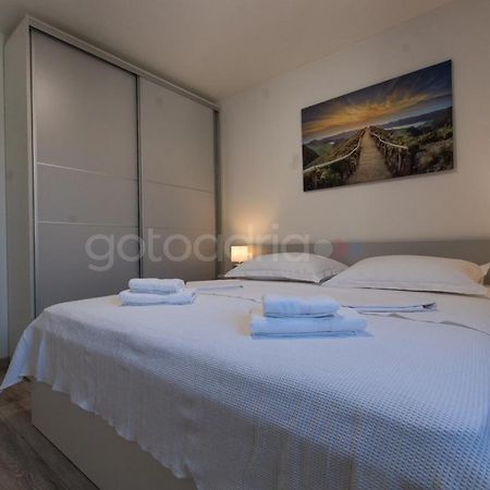 Sea View Apartment Leana Makarska Esterno foto