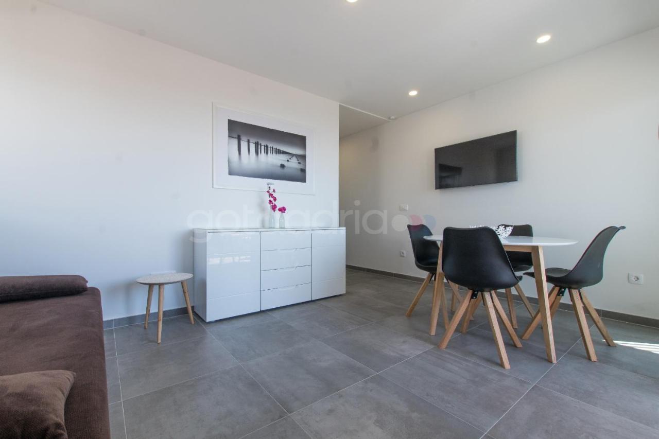Sea View Apartment Leana Makarska Esterno foto