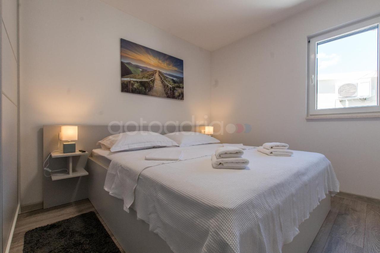 Sea View Apartment Leana Makarska Esterno foto